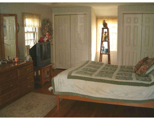 25 Wing Road Lynnfield, MA 01940 - Photo 8 of 9 Gallery Image 8