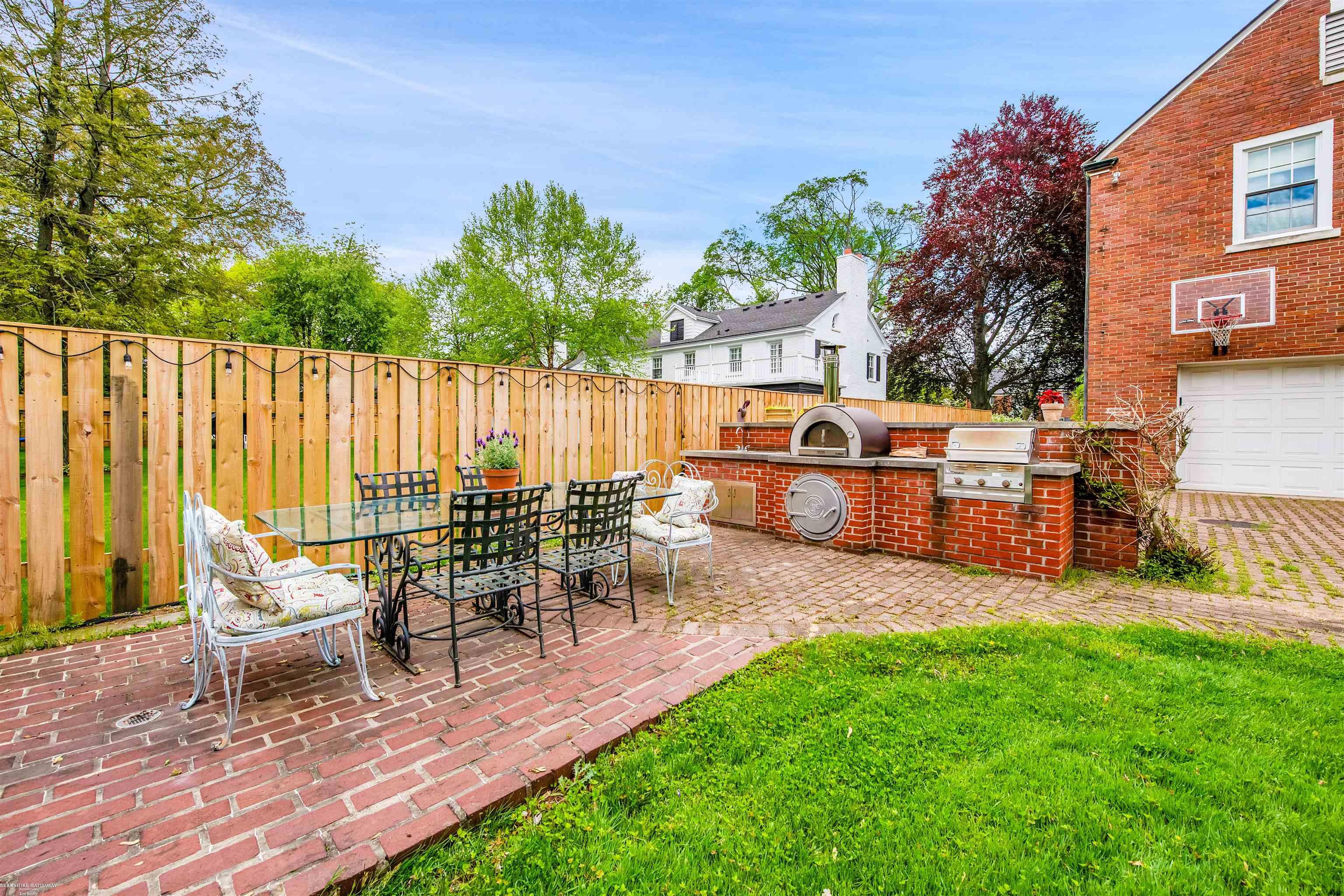 175 Merriweather Road Grosse Pointe Farms, MI 48236 - Photo 47 of 74