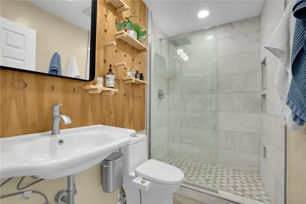 $869,000 | 1422 Deauville Place, Costa Mesa, CA 92626