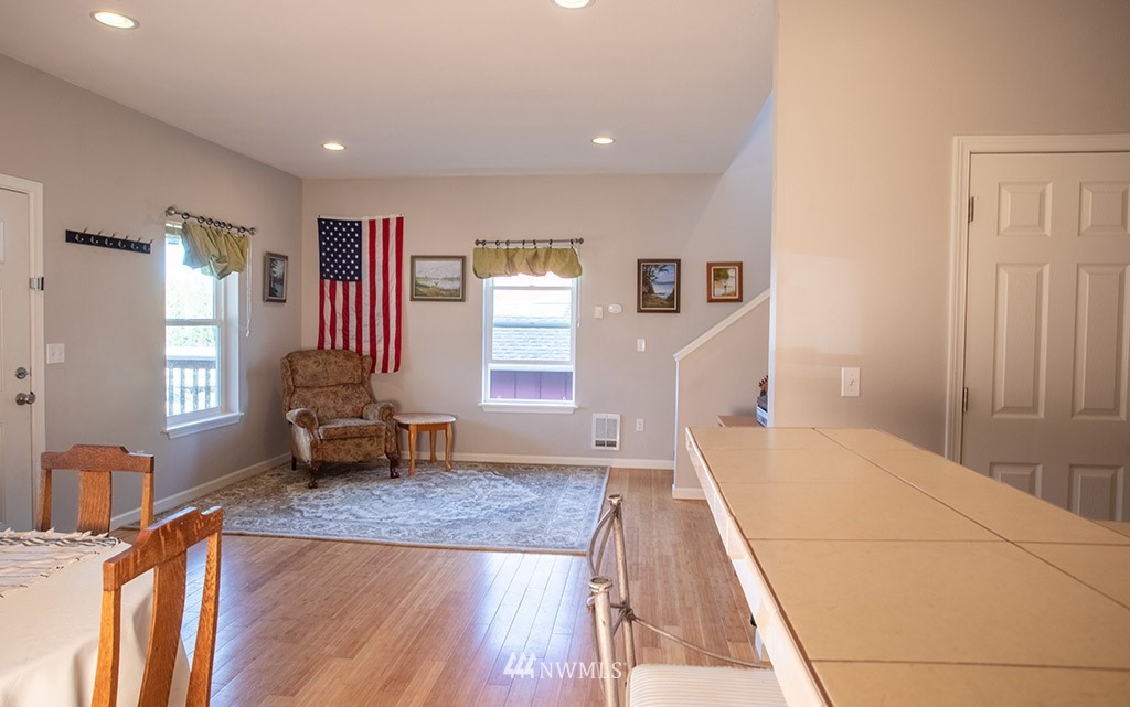 21 East Brady Loop Allyn, WA 98524 - Photo 12 of 32 Gallery Image 12