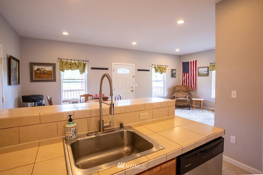 21 East Brady Loop Allyn, WA 98524 - Photo 31 of 32 Gallery Image 31
