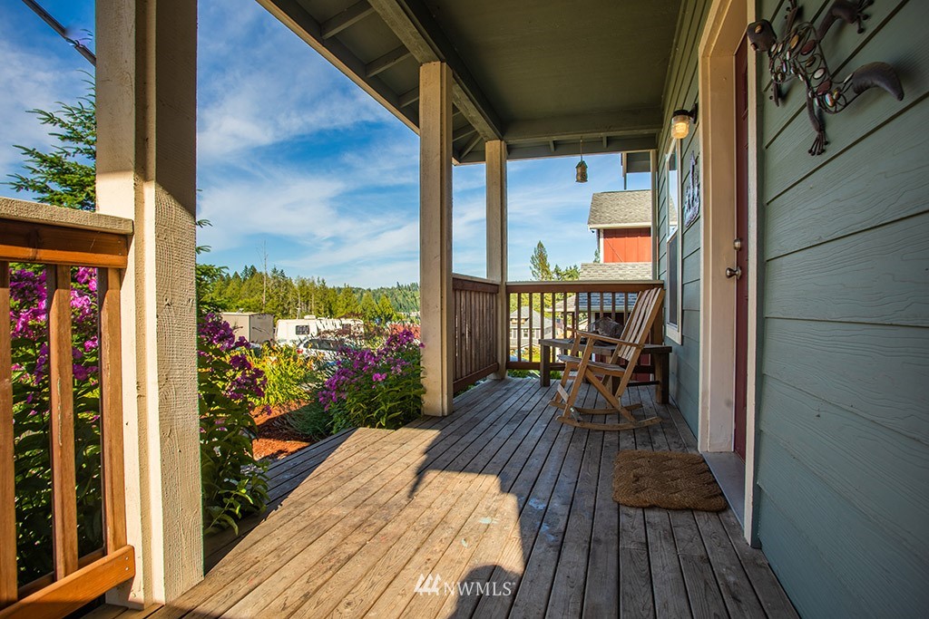 21 East Brady Loop Allyn, WA 98524 - Photo 7 of 32 Gallery Image 7