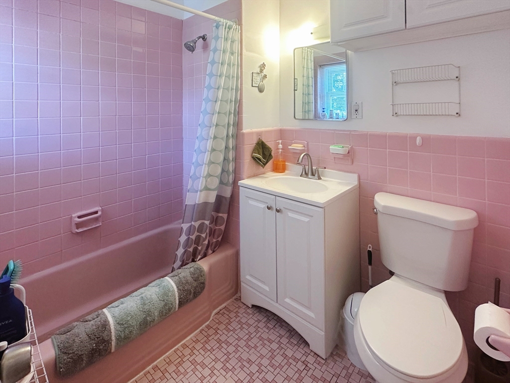 14 Emerson Gardens Road, Unit 14 Lexington, MA 02420 - Photo 14 of 22