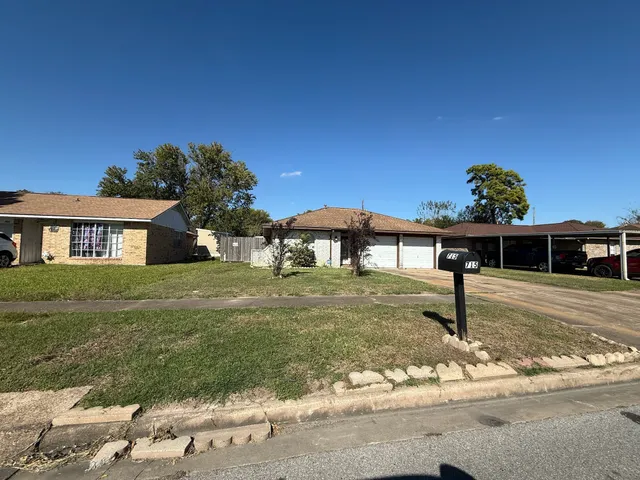$1 | 715 Branding Iron Lane, Houston, TX 77060