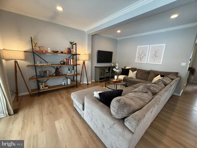 $599,900 | 43287 Chokeberry Square, Ashburn, VA 20147