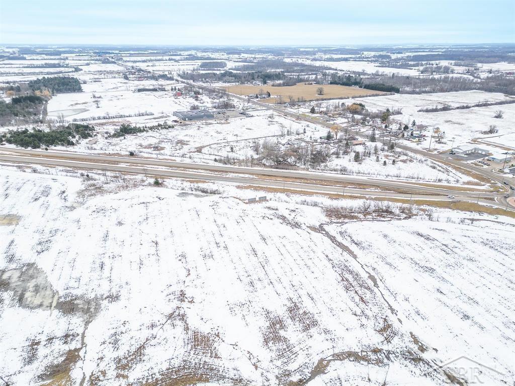 11426 North Mission Road Clare, MI 48617 - Photo 7 of 20