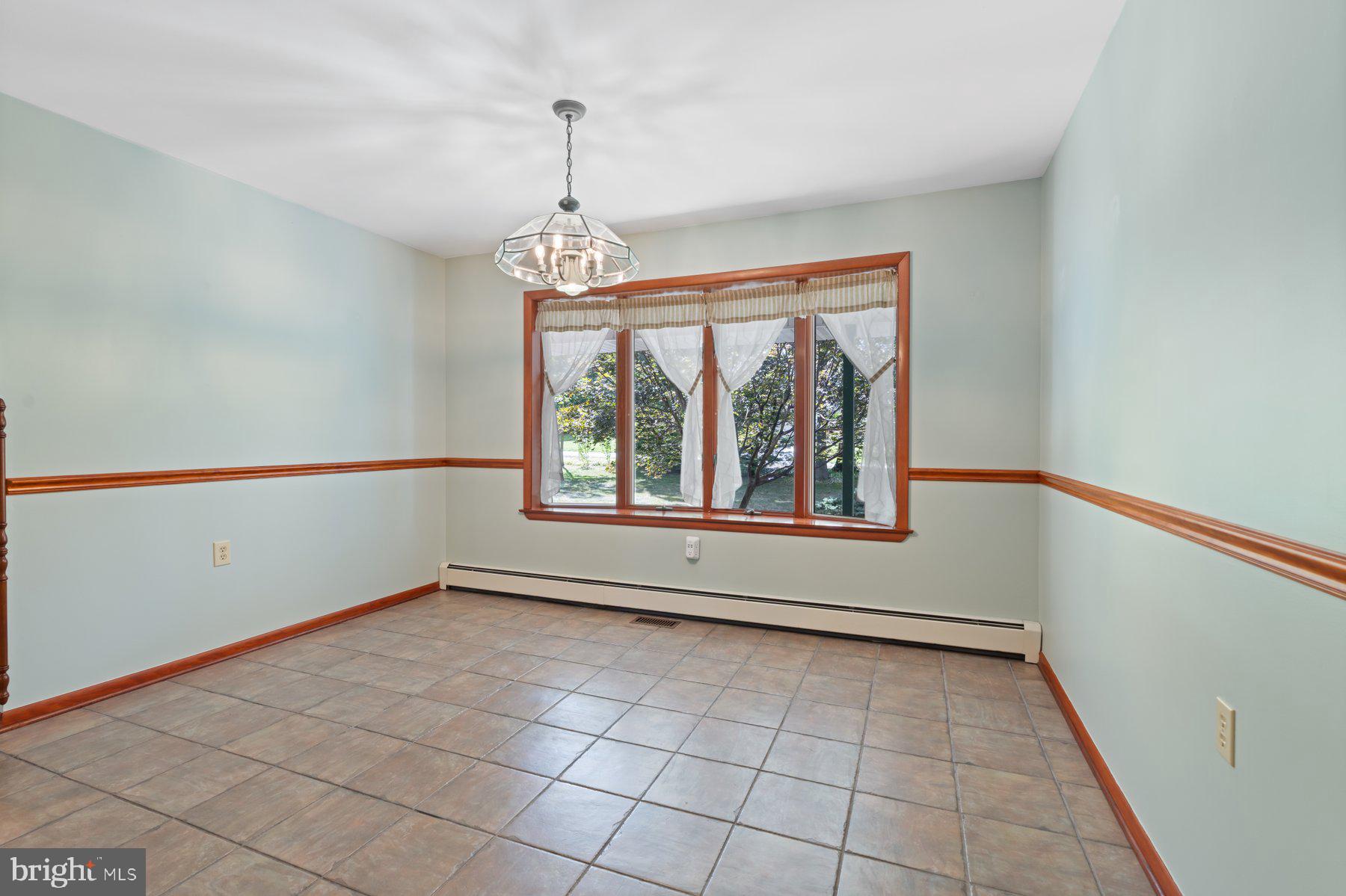2613 Albert Rill Road Westminster, MD 21157 - Photo 24 of 68 Dinning Room