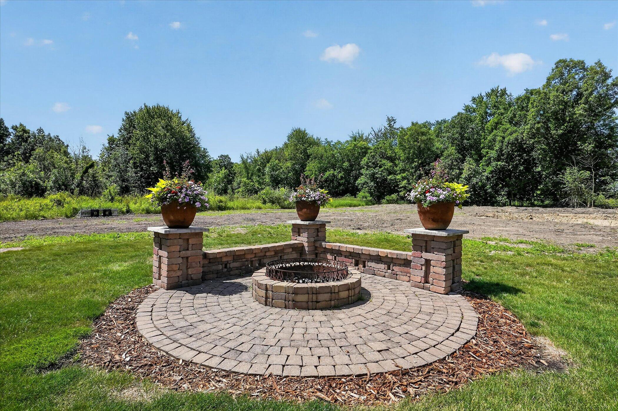 325 Priest Road Owosso, MI 48867 - Photo 56 of 86 Firepit Patio