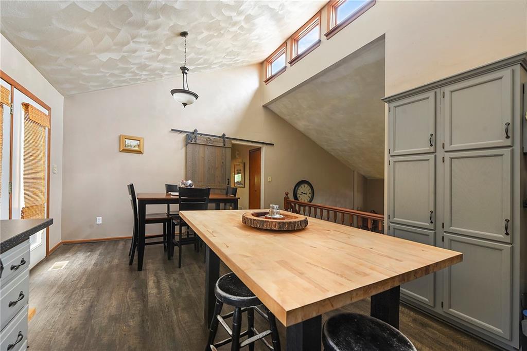 21 Ross Hollow Road Pittsburgh, PA 15239 - Photo 12 of 39