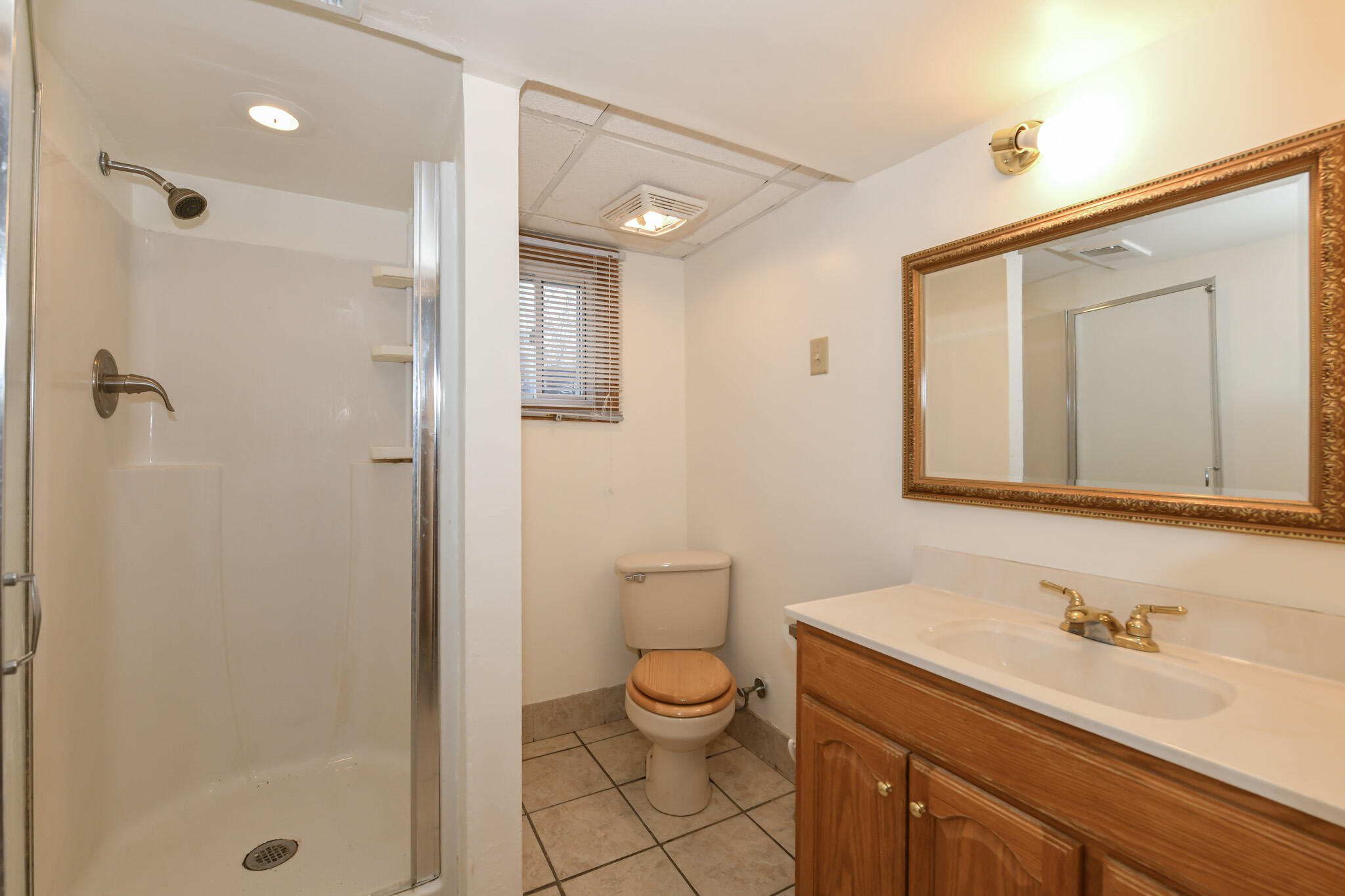 9335 West County Line Road, Unit 9325 Milwaukee, WI 53224 - Photo 13 of 38 11