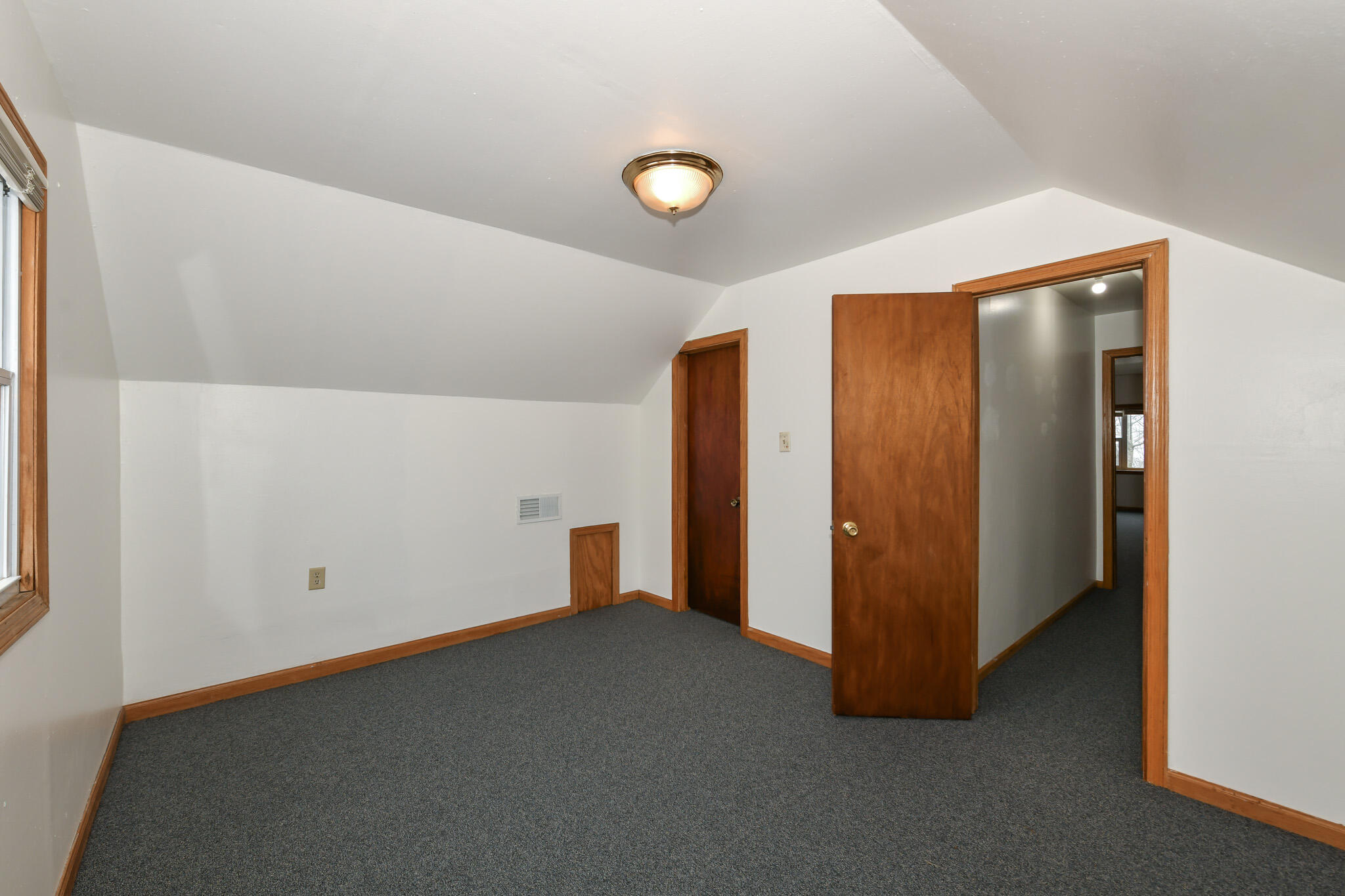 9335 West County Line Road, Unit 9325 Milwaukee, WI 53224 - Photo 22 of 38 20