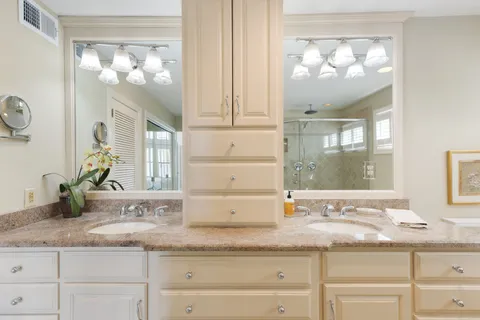 $850,000 | 29 Belcaro Circle, Nashville, TN 37215