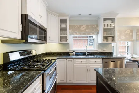$850,000 | 29 Belcaro Circle, Nashville, TN 37215