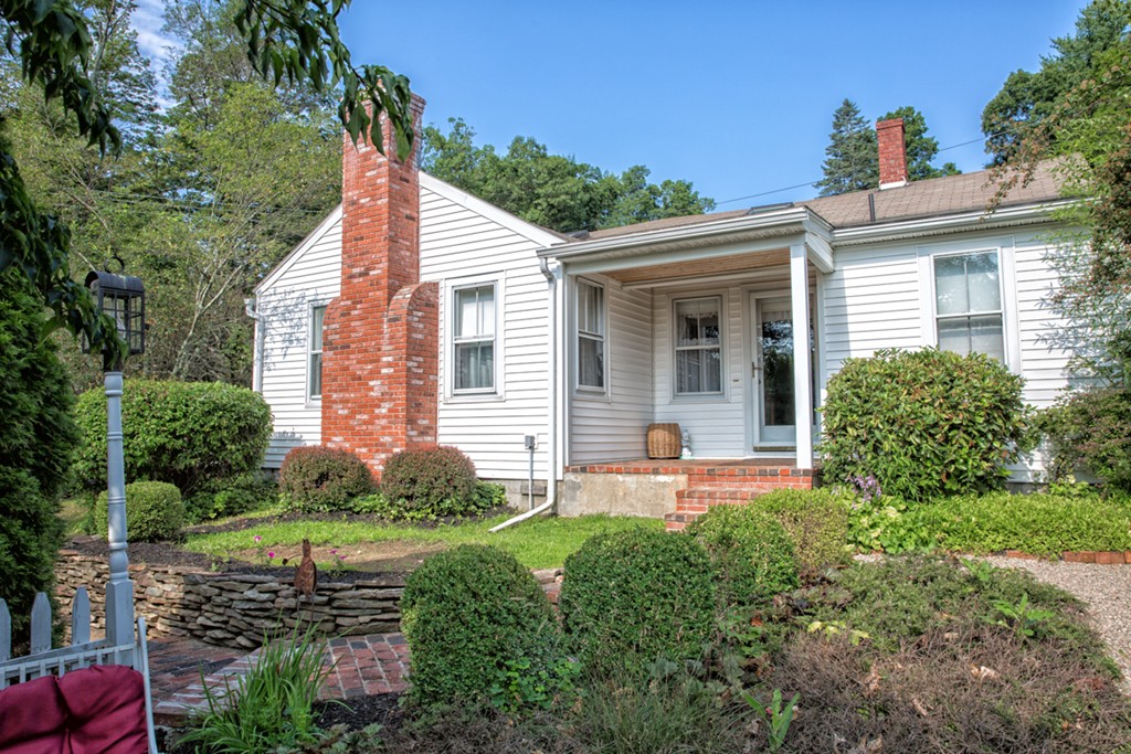 74 A Congamond Road Southwick, MA 01077 - Photo 1 of 27 Gallery Image 1