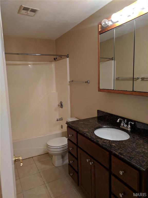 13 Innsbruck Lane Shiloh, IL 62221 - Photo 9 of 10 Gallery Image 9