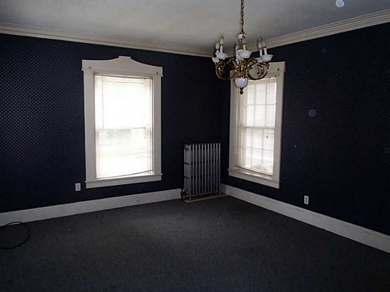 97 Child Street Warren, RI 02885 - Photo 9 of 14 Dining Room.