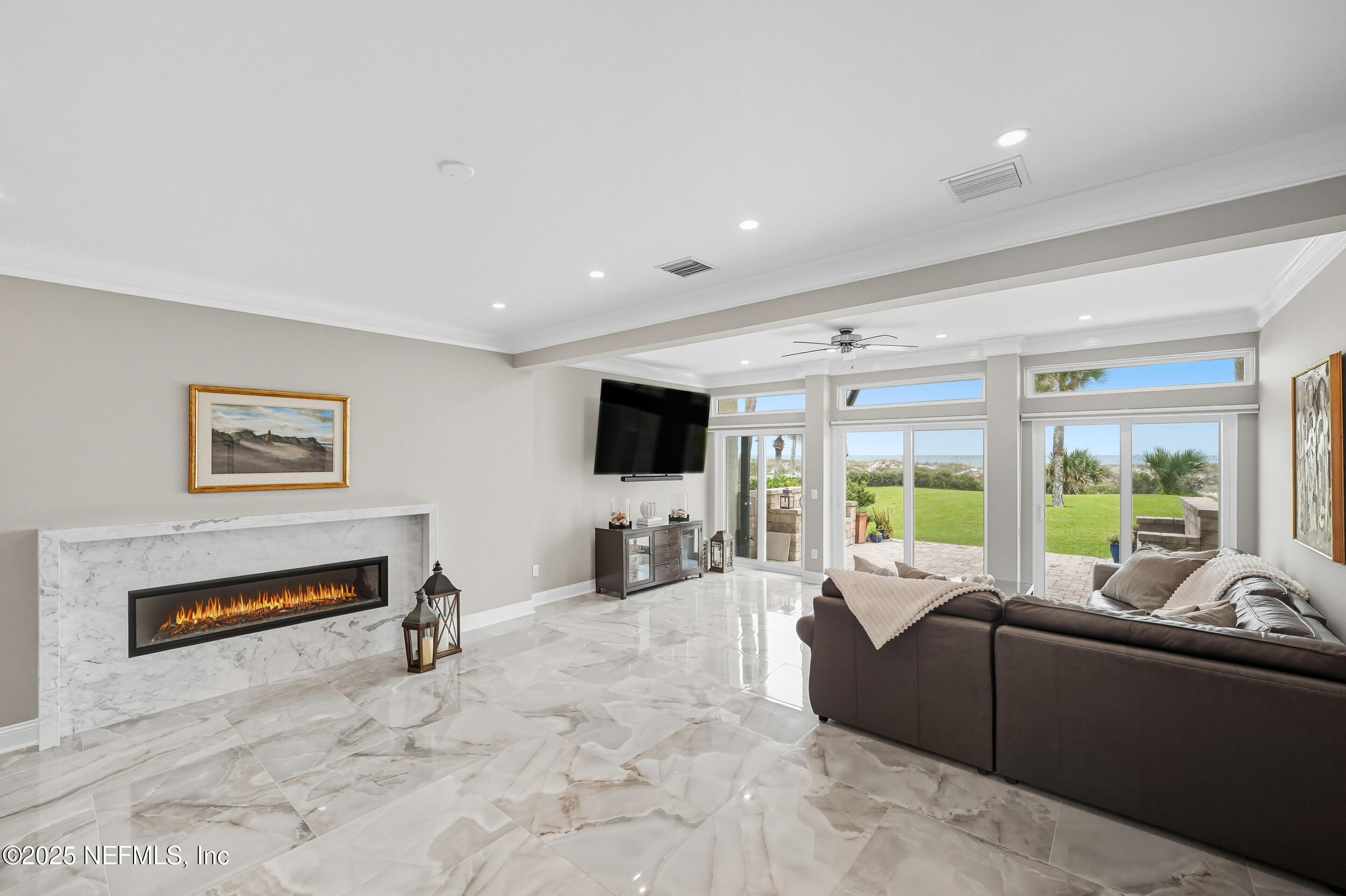 50 Seminole Landing Road Atlantic Beach, FL 32233 - Photo 16 of 64 Expansive Living Room