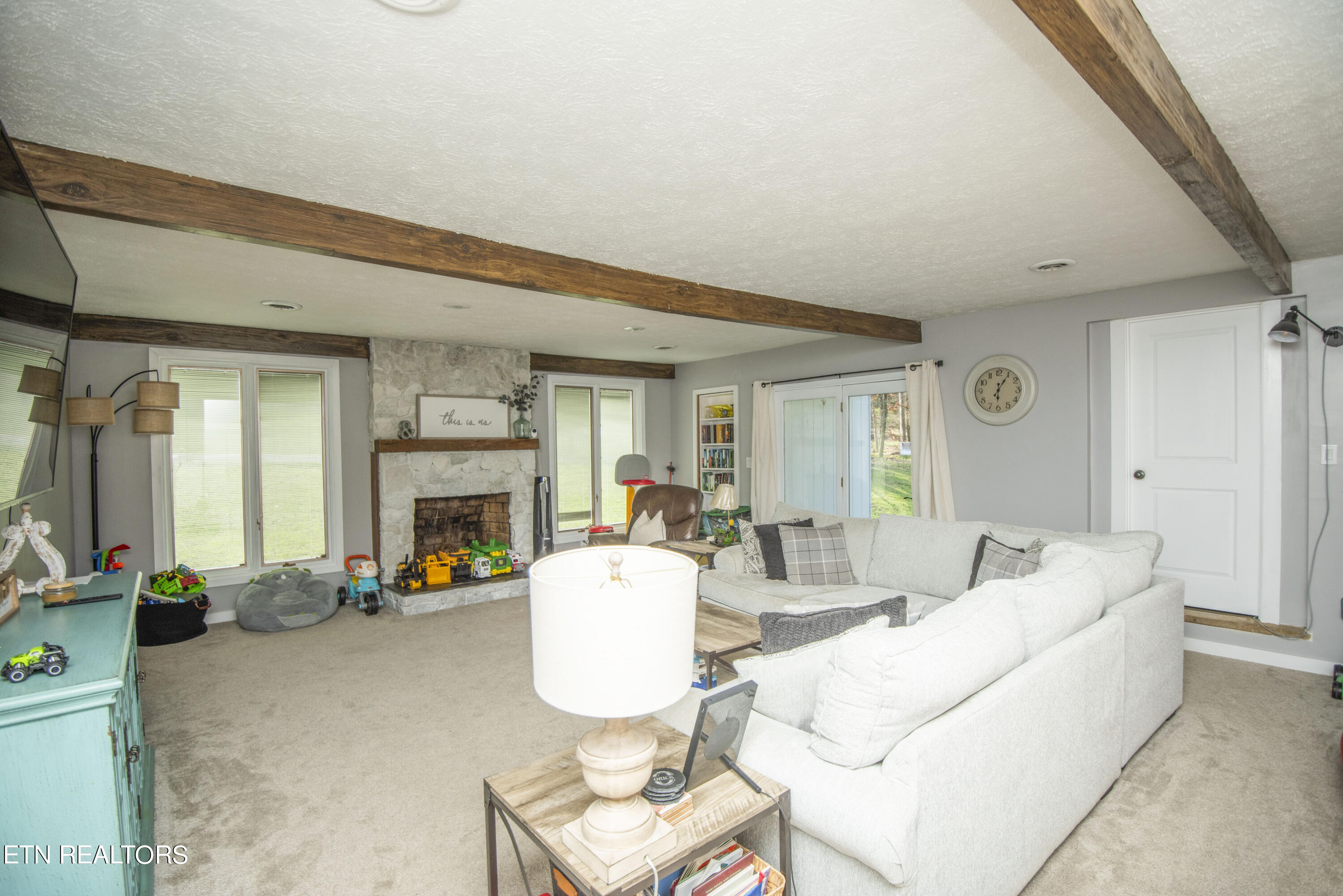 6901 Mulberry Road Knoxville, TN 37918 - Photo 16 of 37 living 4_1