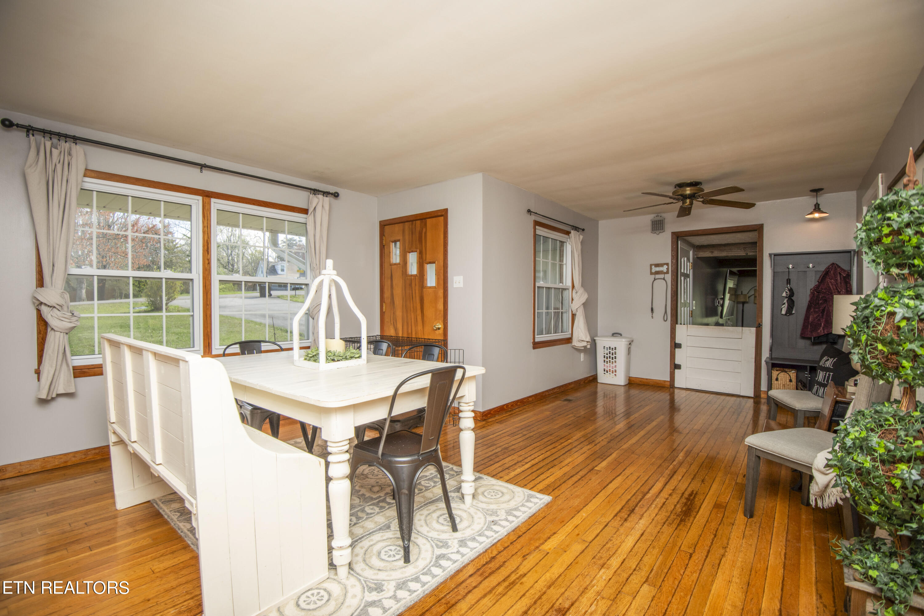6901 Mulberry Road Knoxville, TN 37918 - Photo 4 of 37 dining 4_1
