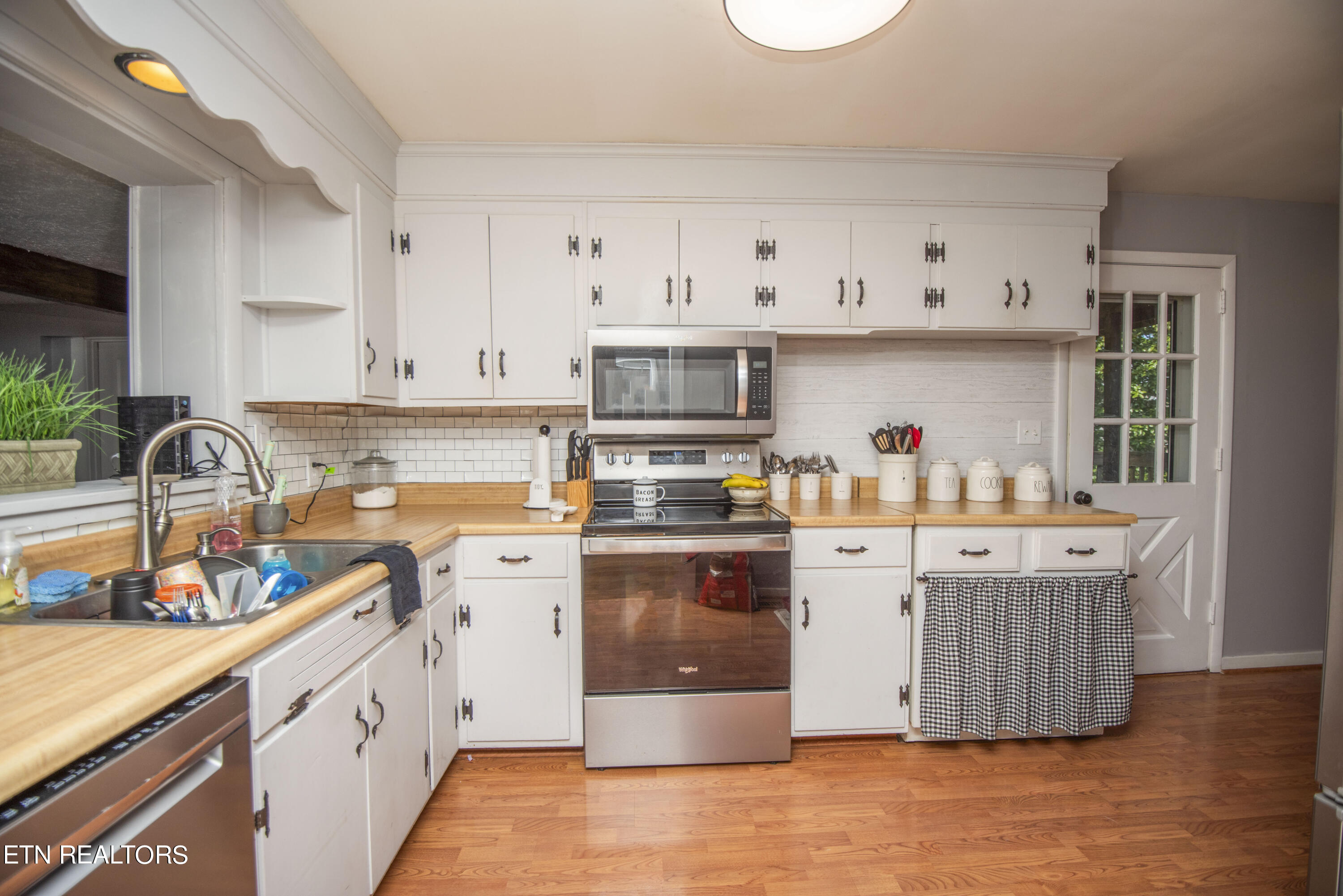 6901 Mulberry Road Knoxville, TN 37918 - Photo 9 of 37 kitchen 1_1