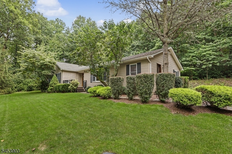 6 Garner Road Bloomsbury, NJ 08804 - Photo 4 of 50 Gallery Image 4