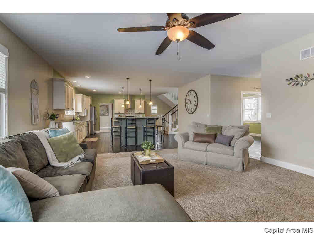 4839 Longfellow Drive Springfield, IL 62711 - Photo 12 of 36