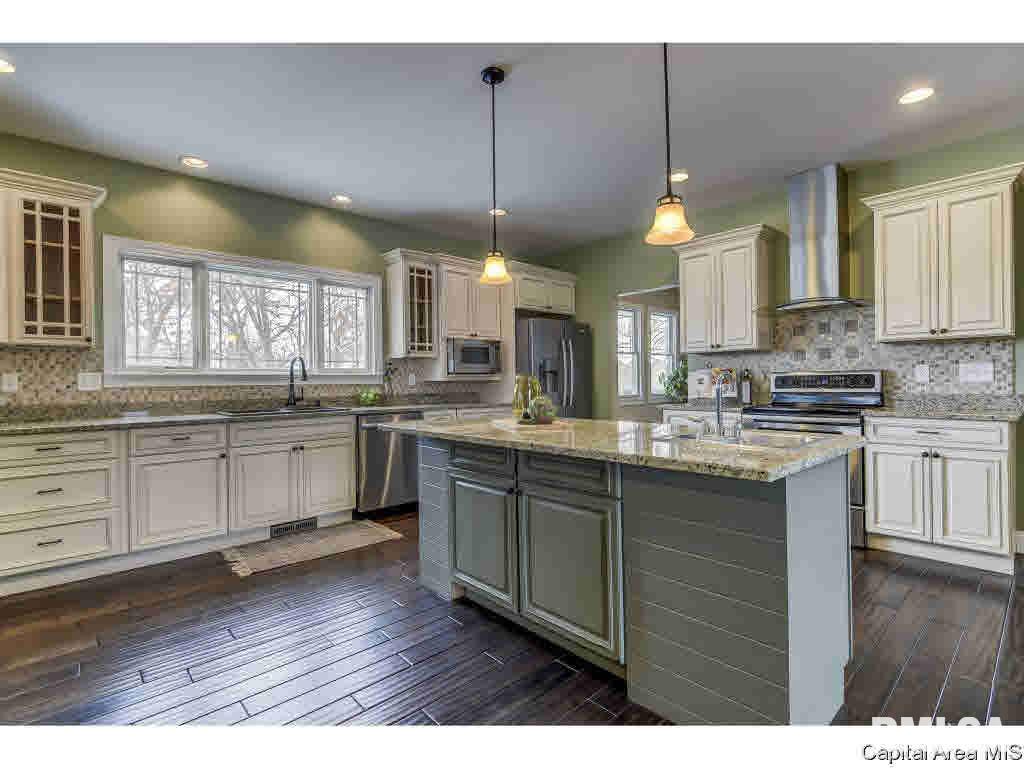 4839 Longfellow Drive Springfield, IL 62711 - Photo 8 of 36