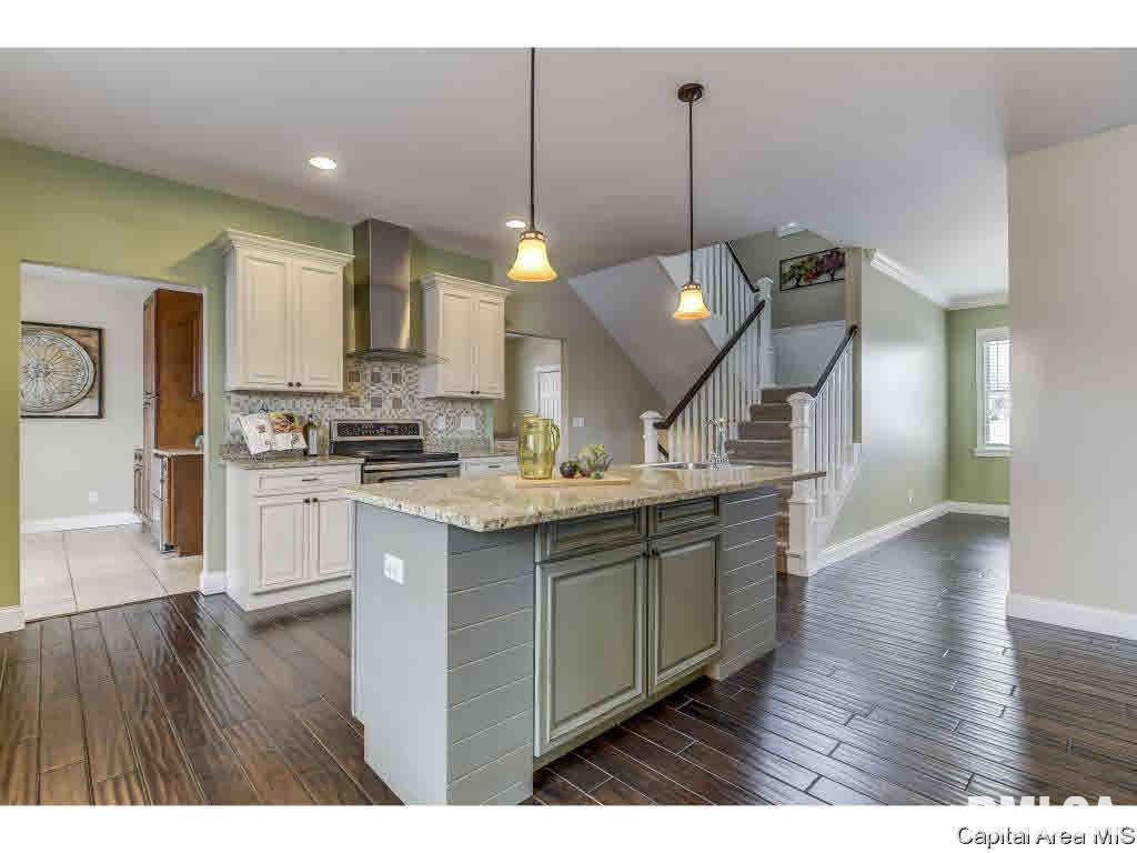 4839 Longfellow Drive Springfield, IL 62711 - Photo 9 of 36