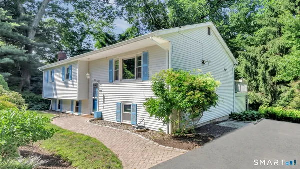 $530,000 | 36 Manton Street, Shelton, CT 06484