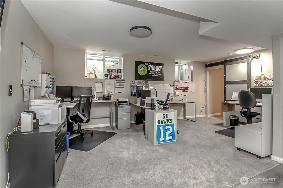 1005 28th Street Southeast, Unit C Auburn, WA 98002 - Photo 15 of 23 a view of a kitchen and dining room