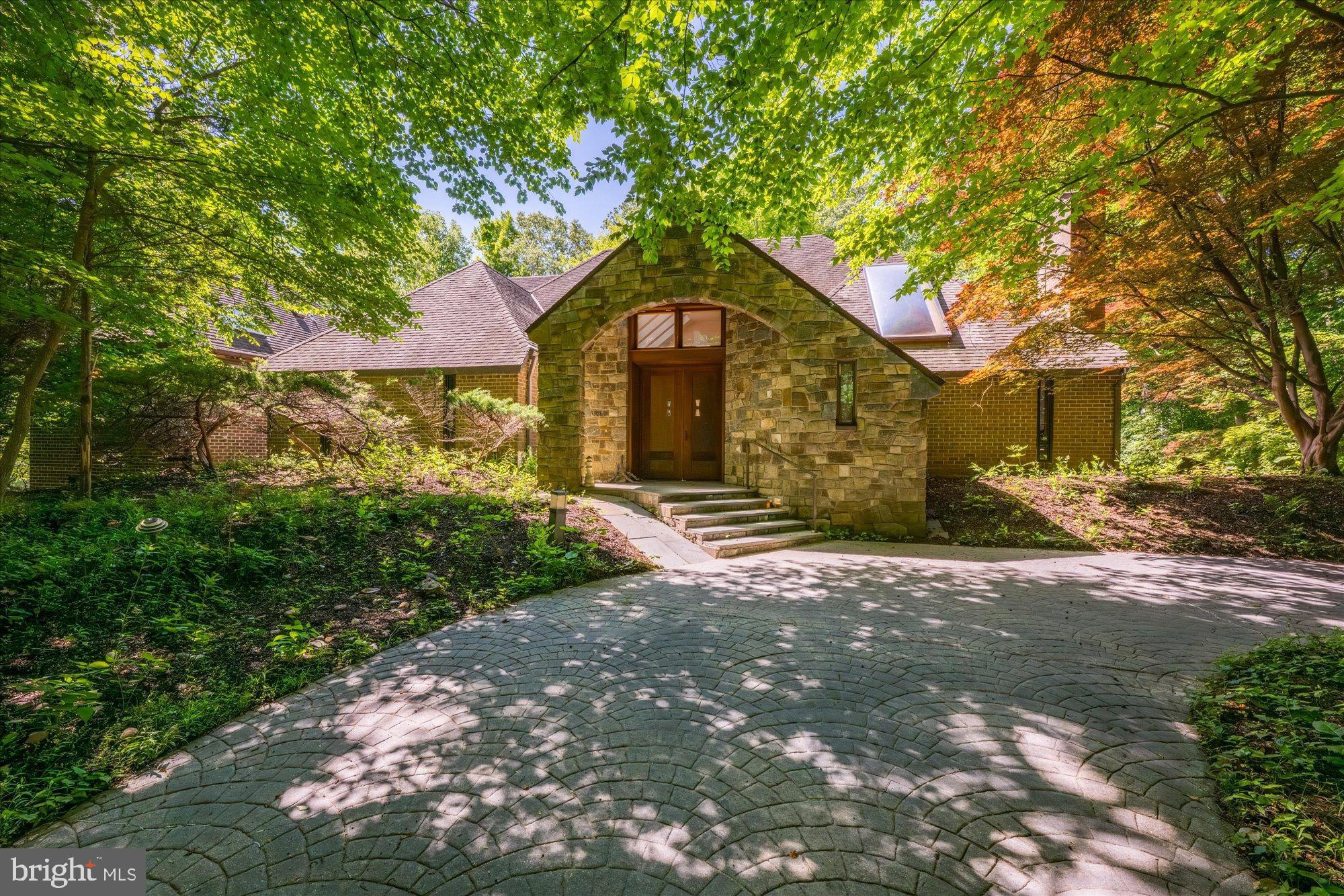 7575 Potomac Fall Road McLean, VA 22102 - Photo 1 of 61