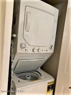 655 Ridge Club Drive, Unit 28 Melbourne, FL 32934 - Photo 9 of 12 Washer and Dryer