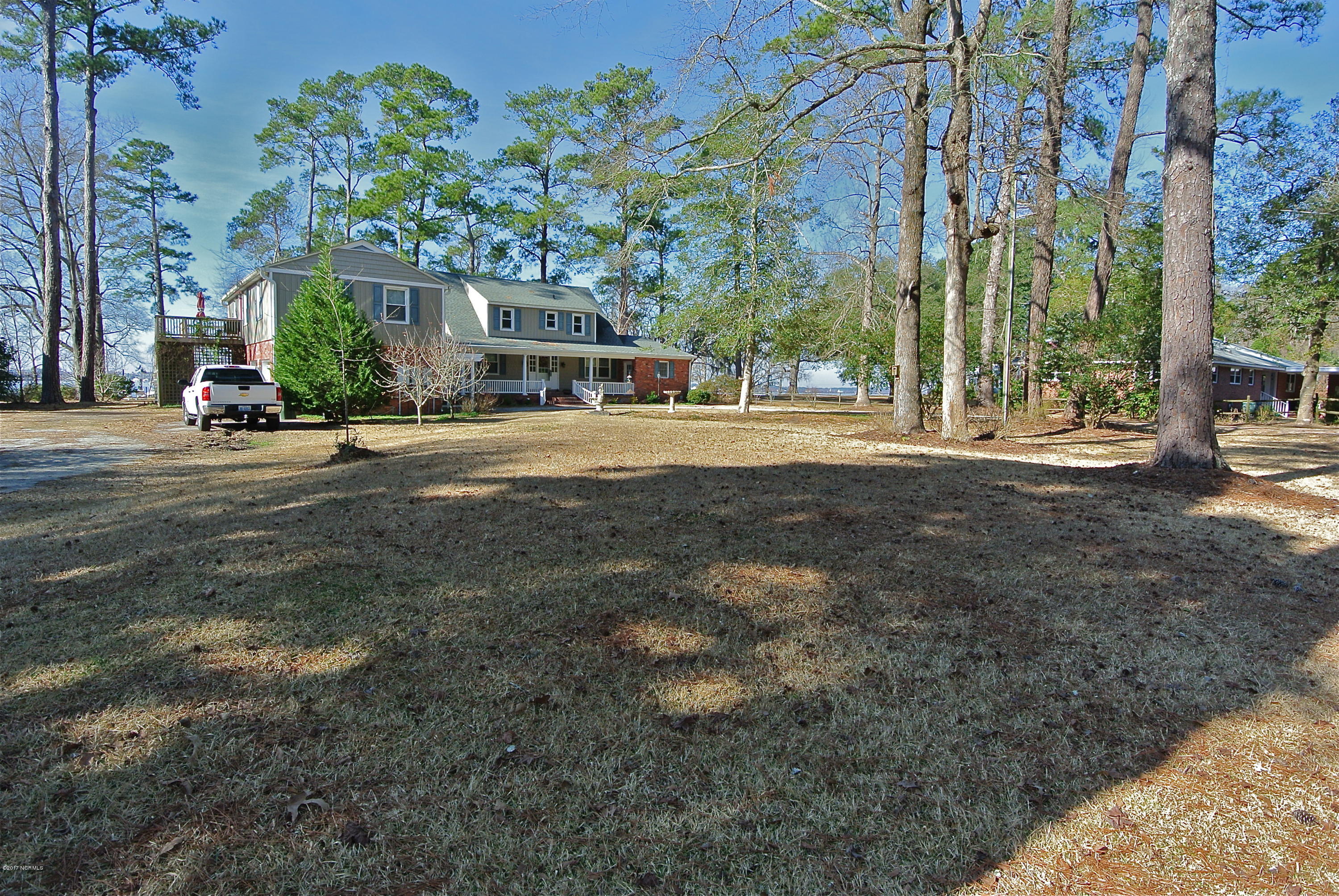 135 Bernhurst Road New Bern, NC 28560 - Photo 3 of 117 DSC_7595