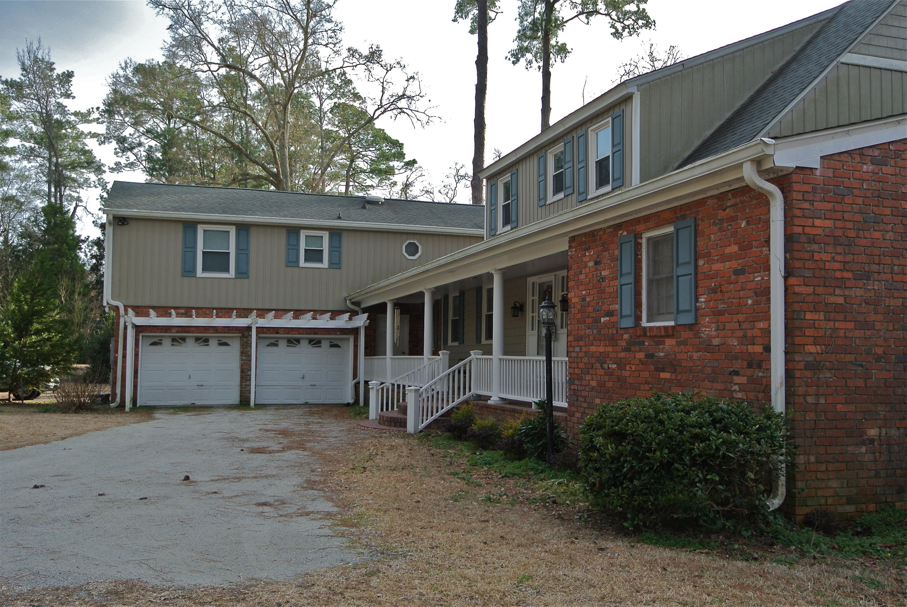 135 Bernhurst Road New Bern, NC 28560 - Photo 5 of 117 3