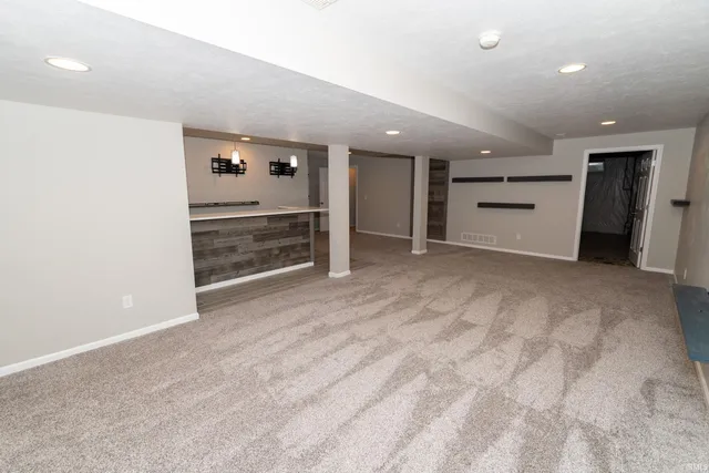 $389,900 | 501 Shepherds Cove Drive, Osceola, IN 46561