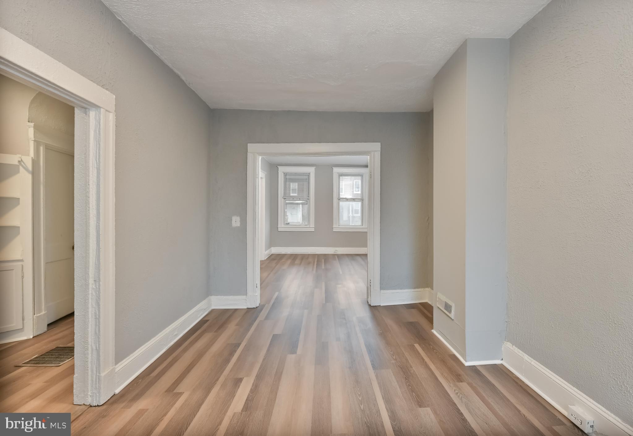 2916 Ridgewood Avenue Baltimore, MD 21215 - Photo 11 of 35