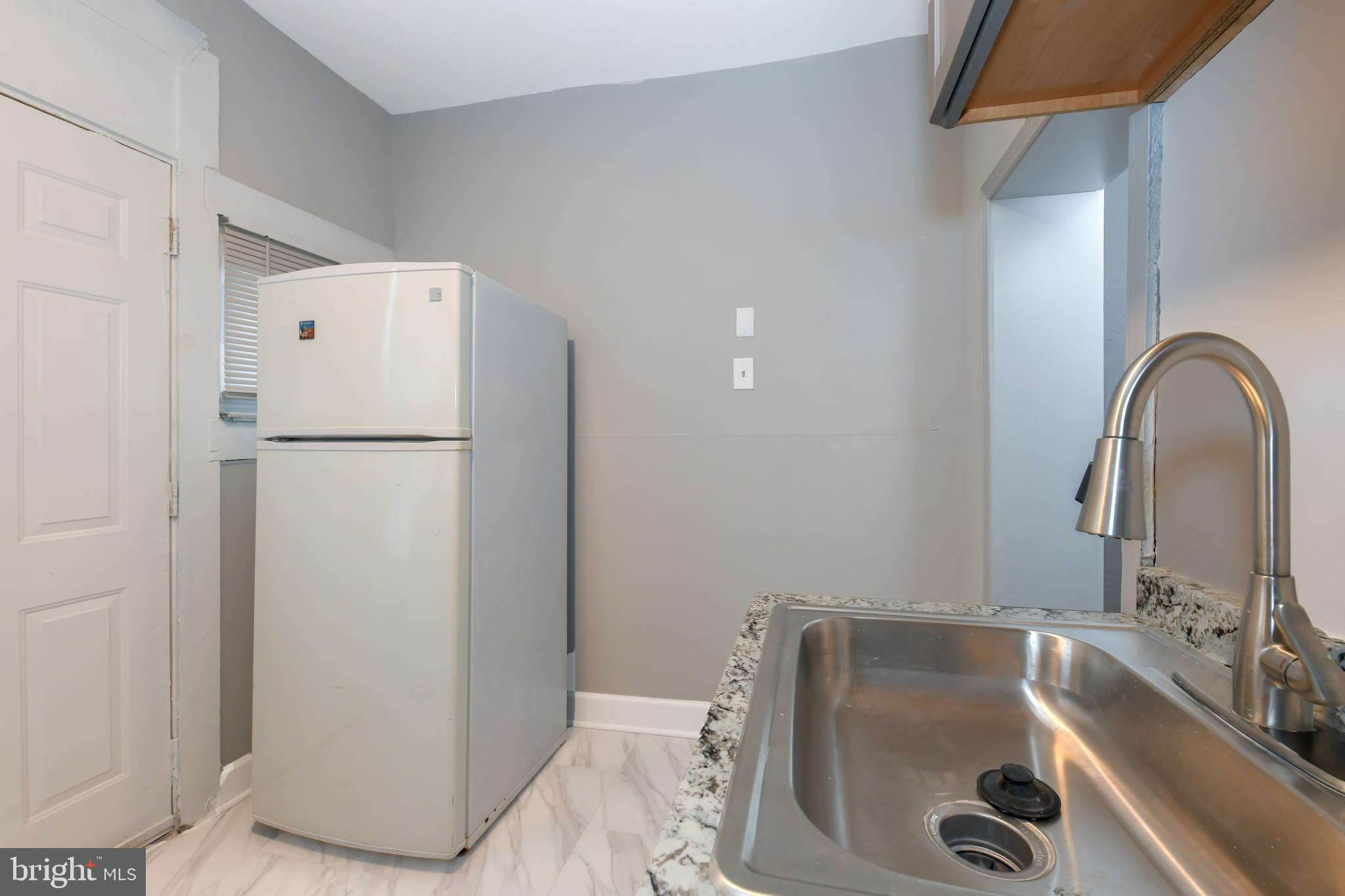 2916 Ridgewood Avenue Baltimore, MD 21215 - Photo 15 of 35