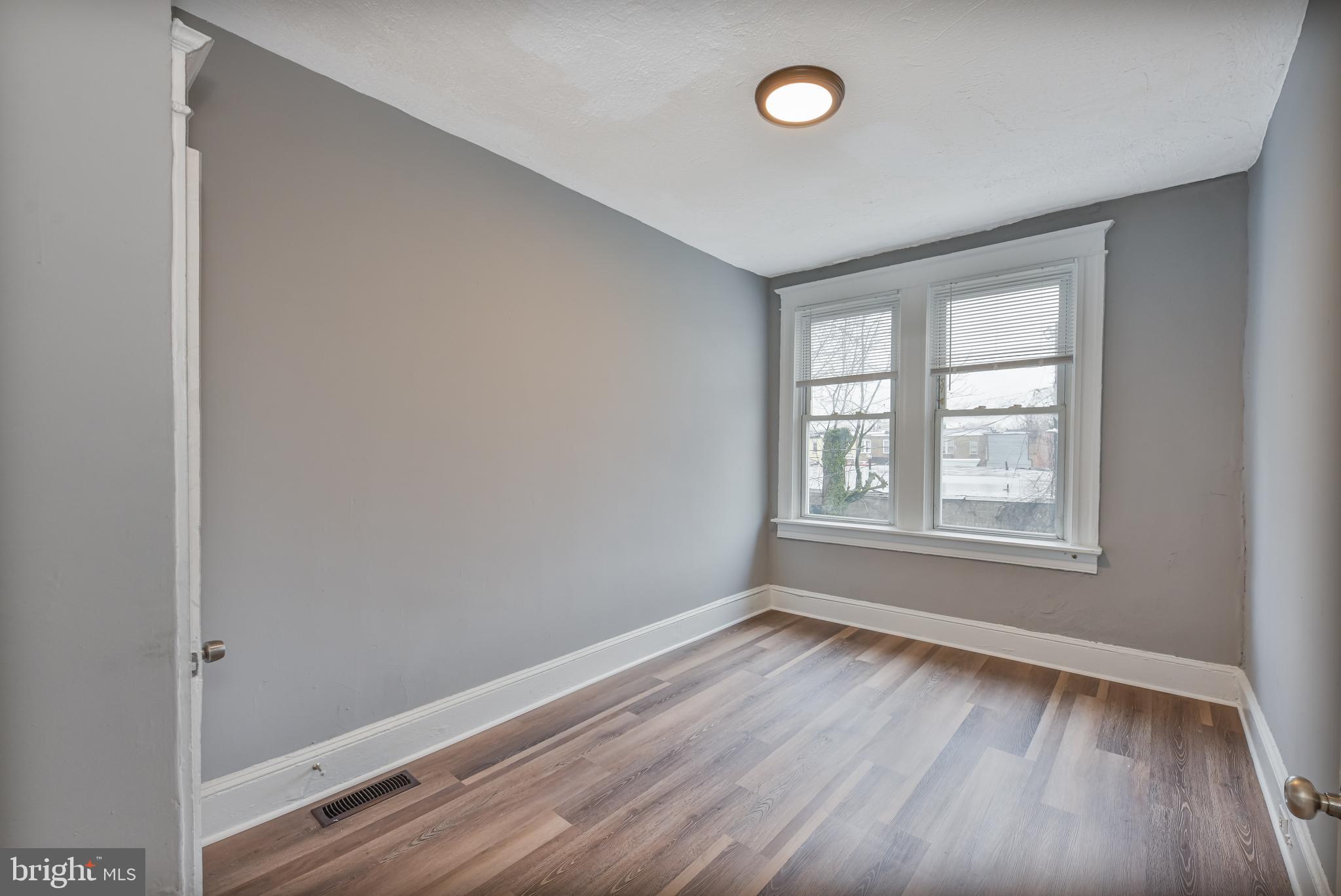 2916 Ridgewood Avenue Baltimore, MD 21215 - Photo 24 of 35