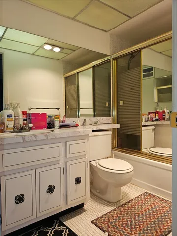 $165,000 | 5121 West Oakland Park Boulevard, Unit 211, Lauderdale Lakes, FL 33313