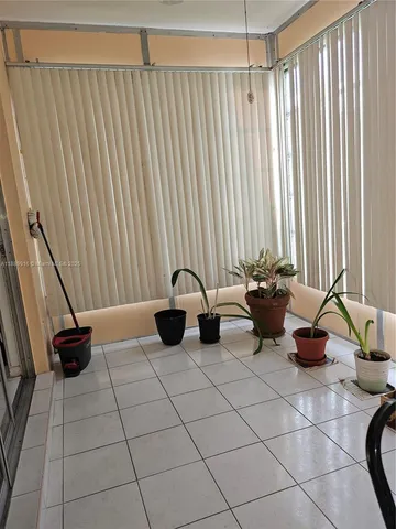 $165,000 | 5121 West Oakland Park Boulevard, Unit 211, Lauderdale Lakes, FL 33313