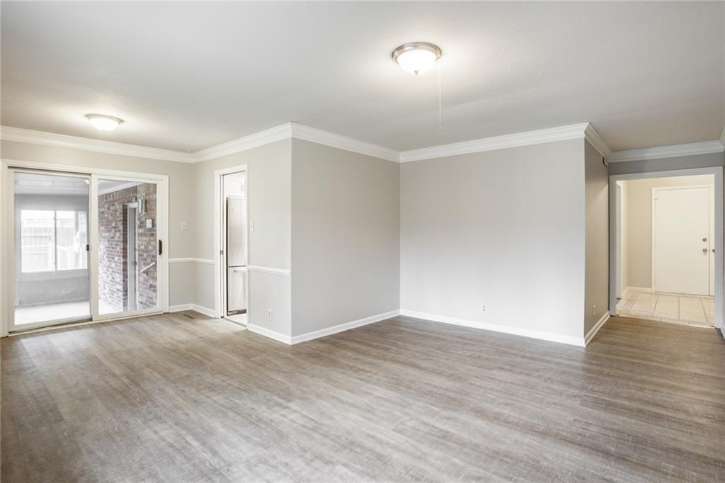 8202 Taunton Road Indianapolis, IN 46260 - Photo 12 of 25 Gallery Image 12
