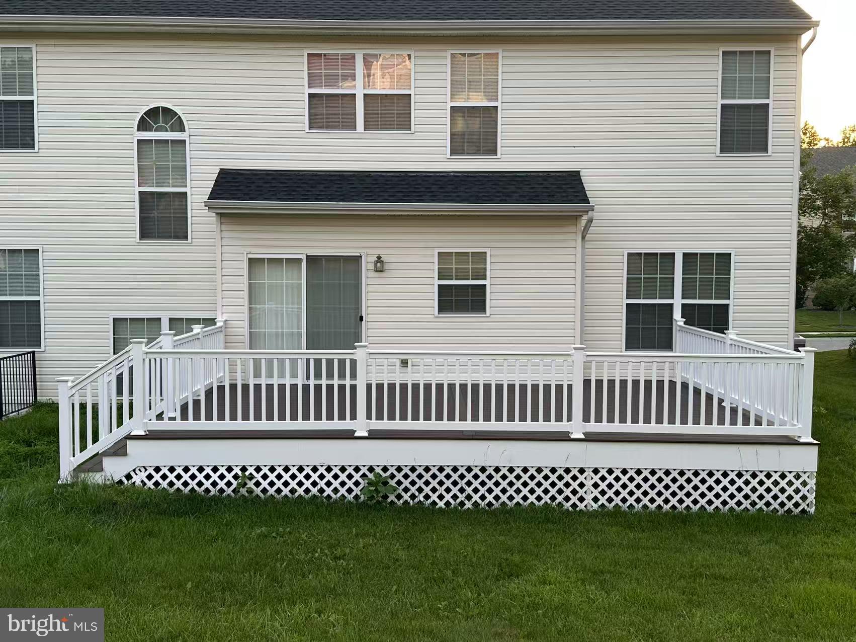 169 Thomas Jefferson Terrace Elkton, MD 21921 - Photo 19 of 19 a view of a deck with a fence