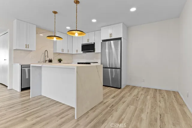 $3,200 | 21921 Rimhurst Drive, Unit 128, Lake Forest, CA 92630