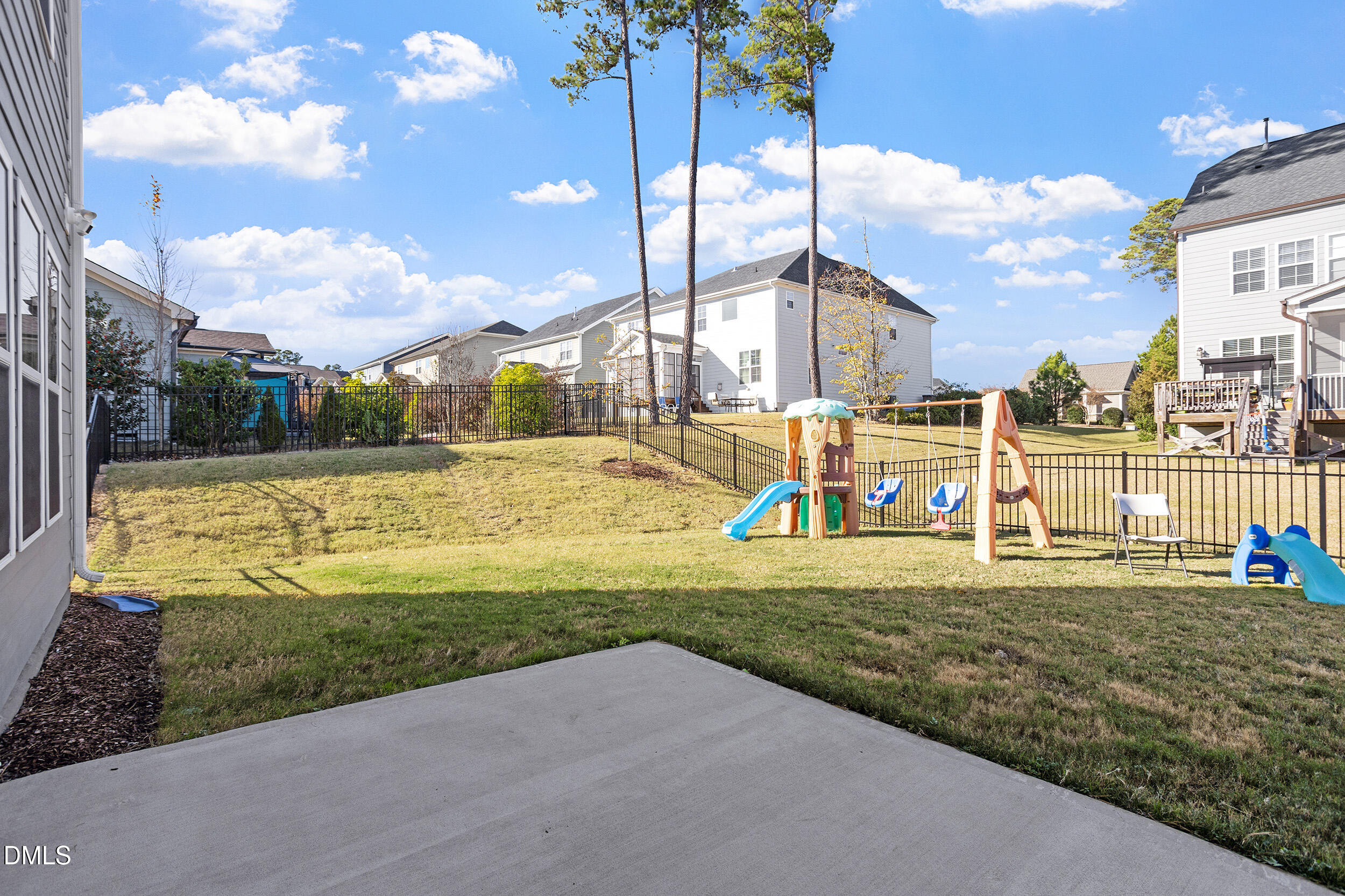 1829 Knights Crest Way Wake Forest, NC 27587 - Photo 43 of 45 a view of a basket ball ground