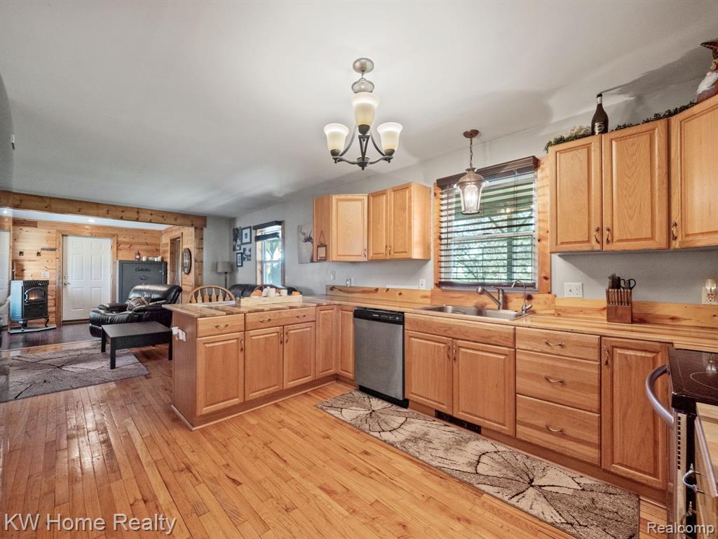 9697 Vernon Road Bancroft, MI 48414 - Photo 14 of 27
