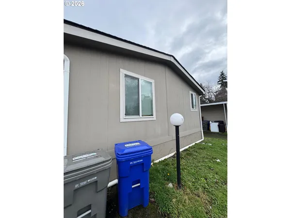 $89,999 | 13055 Southeast Stark Street, Unit 39, Portland, OR 97233