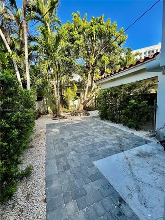 $4,250 | 200 Frow Avenue, Coral Gables, FL 33133