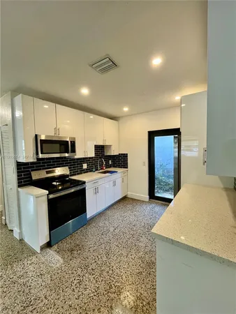 $4,250 | 200 Frow Avenue, Coral Gables, FL 33133