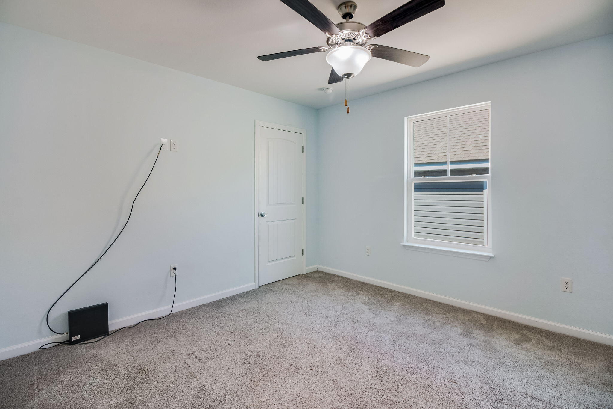 189 Johnson Court Crestview, FL 32536 - Photo 13 of 20 a view of an empty room with a window