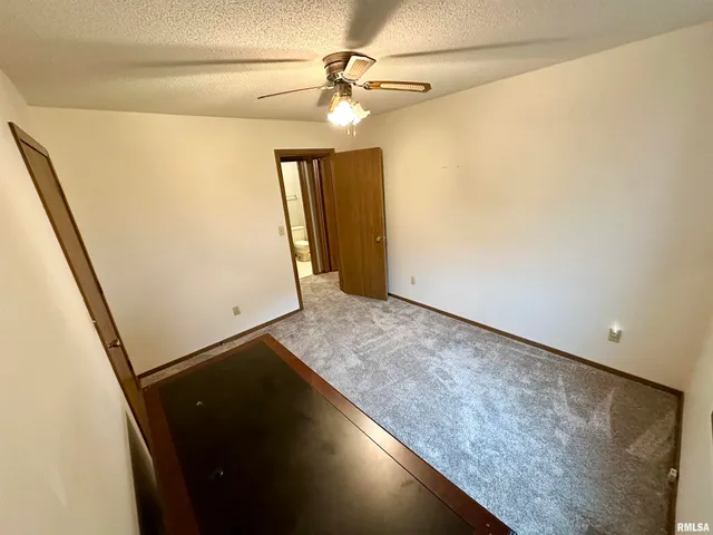 $210,000 | 24 Appomatox Avenue, Jacksonville, IL 62650